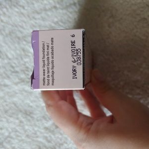 Mary Kay TimeWise foundation